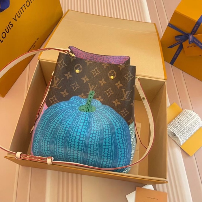 L*ouis V*uitton Top Bag (Annareps)