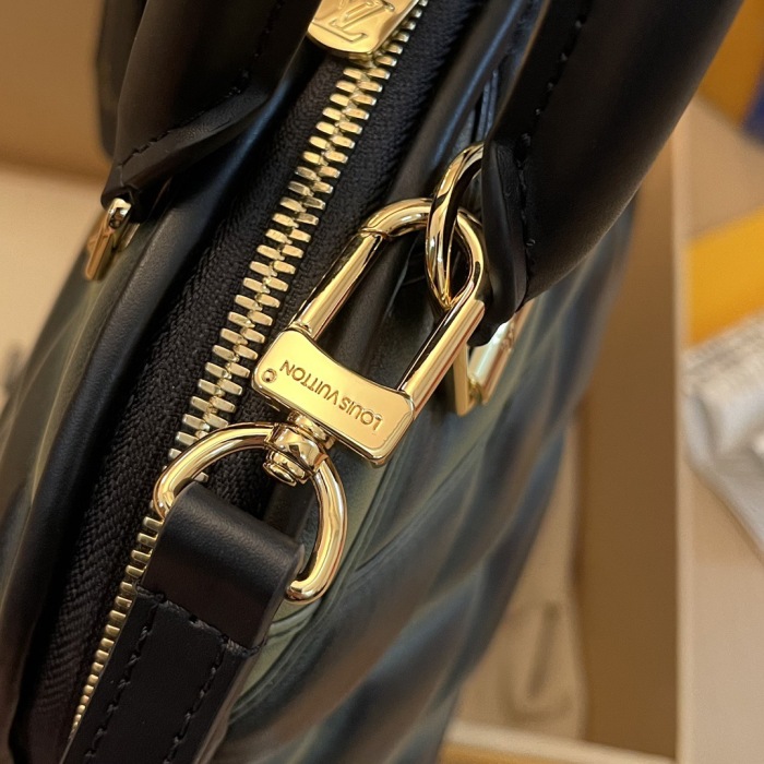 women L*ouis V*uitton Top Bag 23576 (annareps)