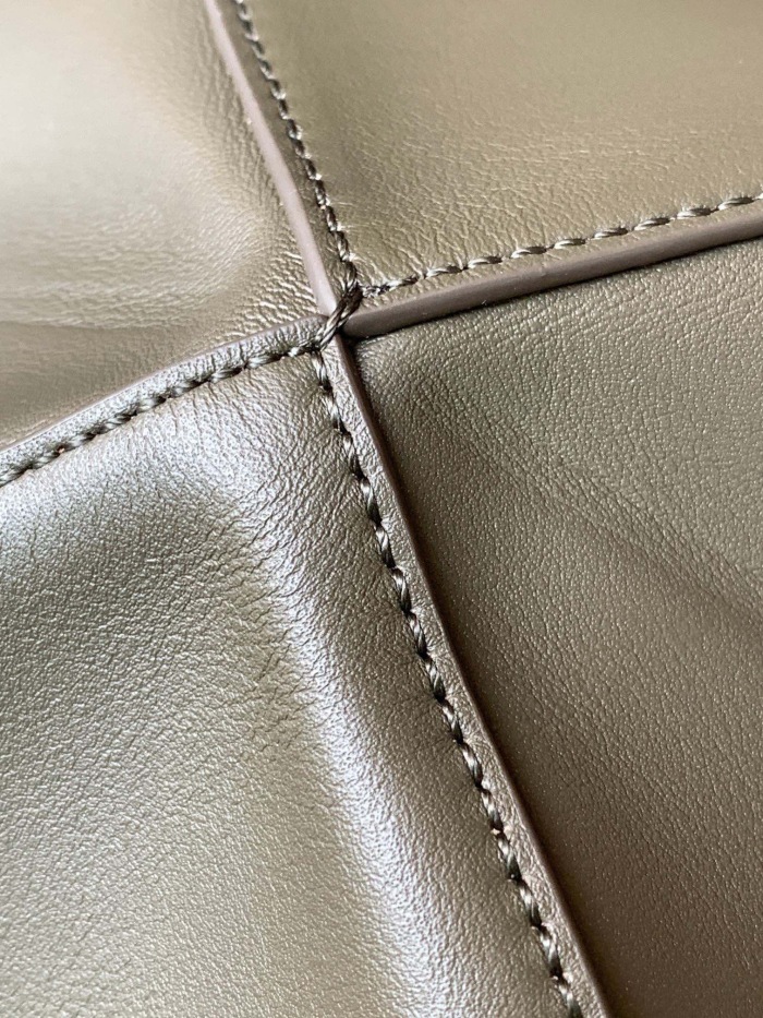 Free shipping annarepsL*oewe Bag 9030 Top Quality