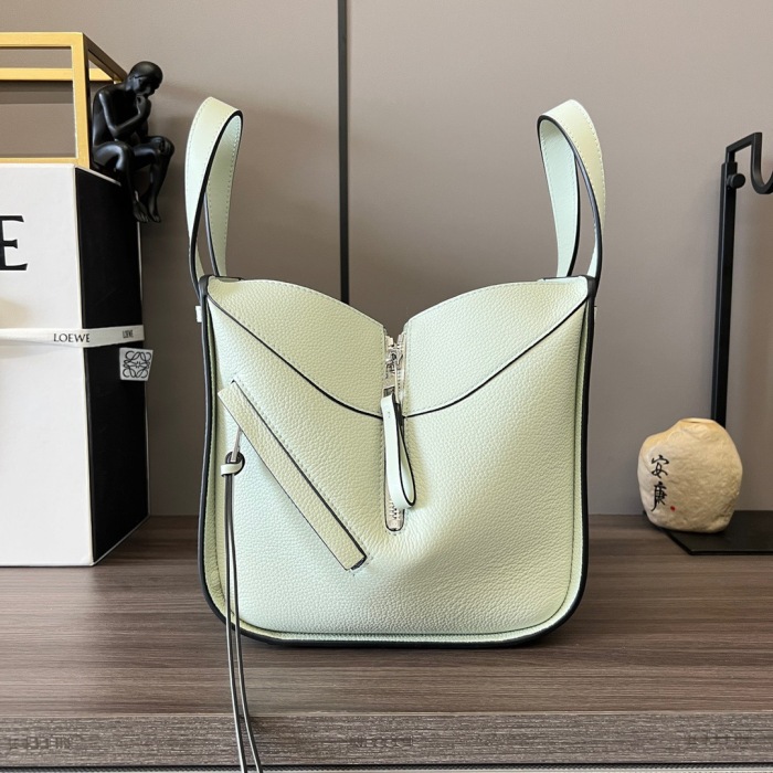 Free shipping annarepsL*oewe Bag 652235 Top Quality