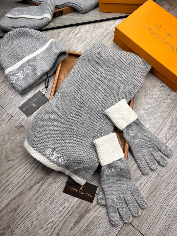 Free shipping annarepsWomen Men Hat+Gloves+The scarf L*V