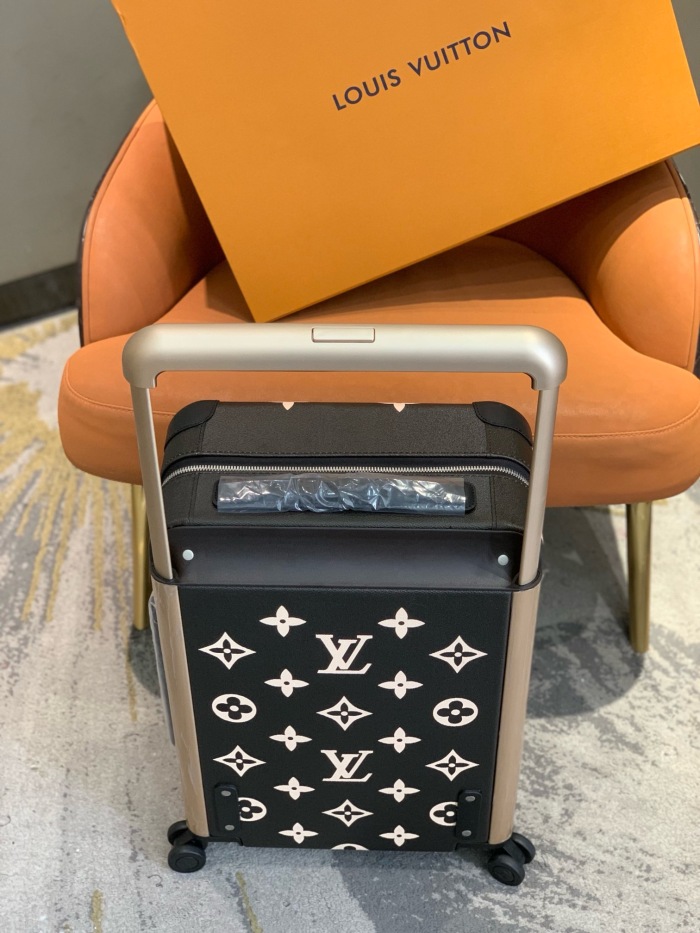 L*ouis V*uitton Luggage (annareps)