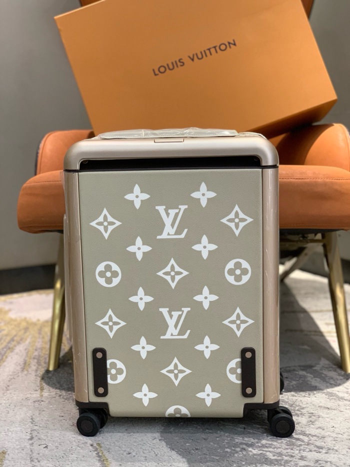 L*ouis V*uitton Luggage (annareps)