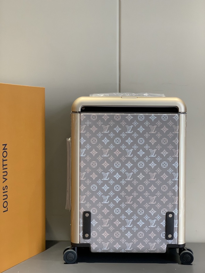 L*ouis V*uitton Luggage (annareps)