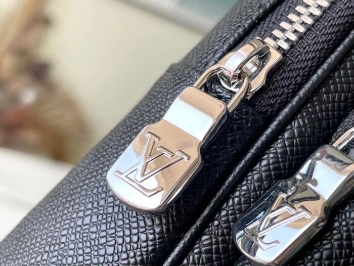 L*ouis V*uitton Top Bag (annareps)