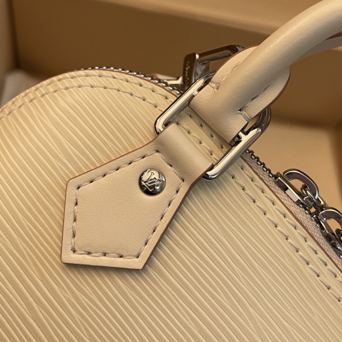 L*ouis V*uitton Top Bag (annareps)