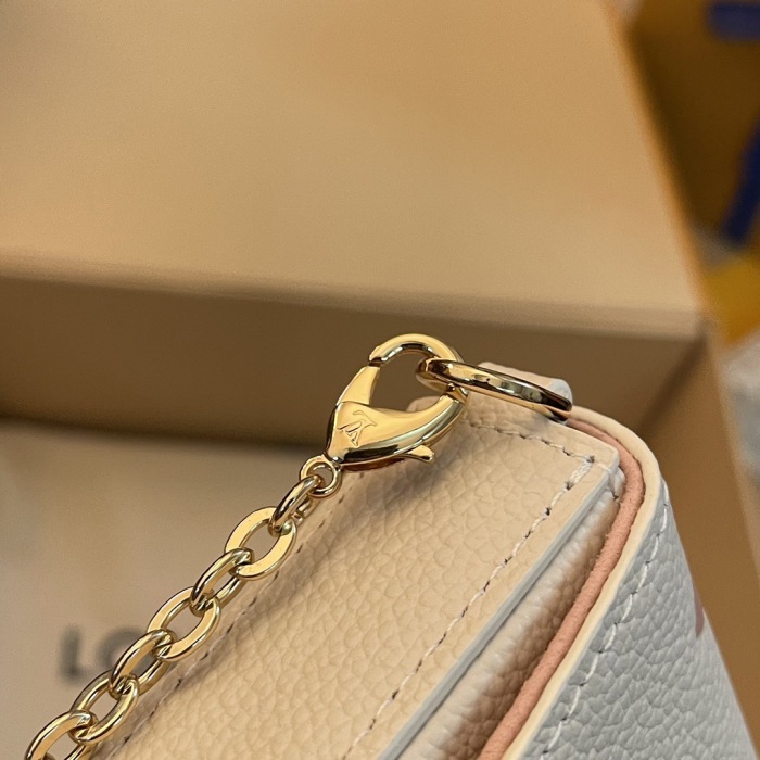L*ouis V*uitton Top Bag (annareps)