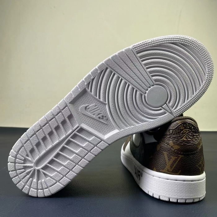 Men Women L*ouis V*uitton x NIKE Sneakers ( annareps)