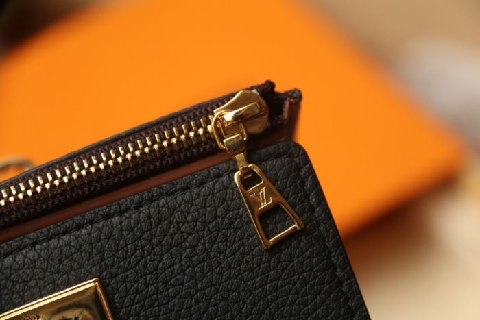 *ouis V*uitton Top Bag (annareps)