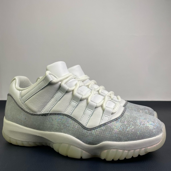 NIKE Air Jordan 11（annareps）
