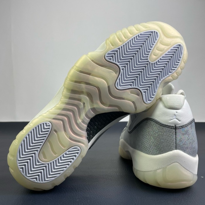 NIKE Air Jordan 11（annareps）