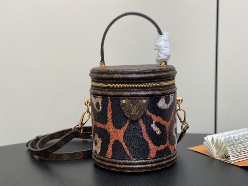 L*ouis V*uitton  Top Bag (annareps)