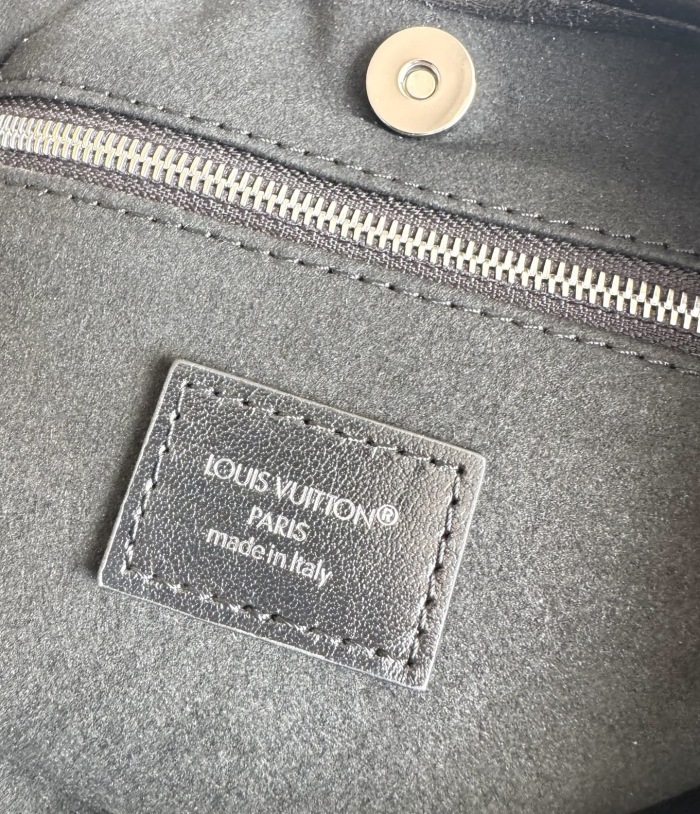 L*ouis V*uitton  Top Bag (annareps)