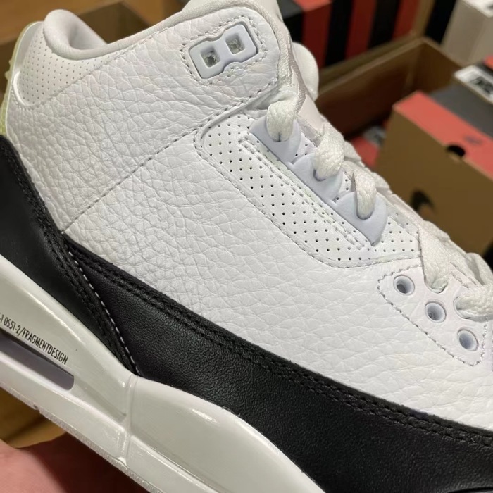 NIKE Air Jordan 3    (annareps)