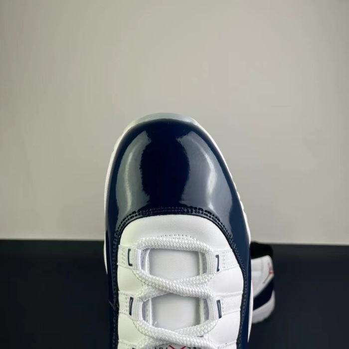 NIKE Air Jordan 11（annareps）