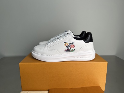 Men  Women  L*ouis V*uitton   Top Sneaker L*V Trainer