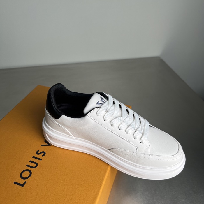 Men  Women  L*ouis V*uitton   Top Sneaker L*V Trainer