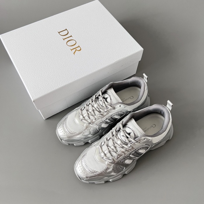 Men   Women  D*ior Top Sneaker