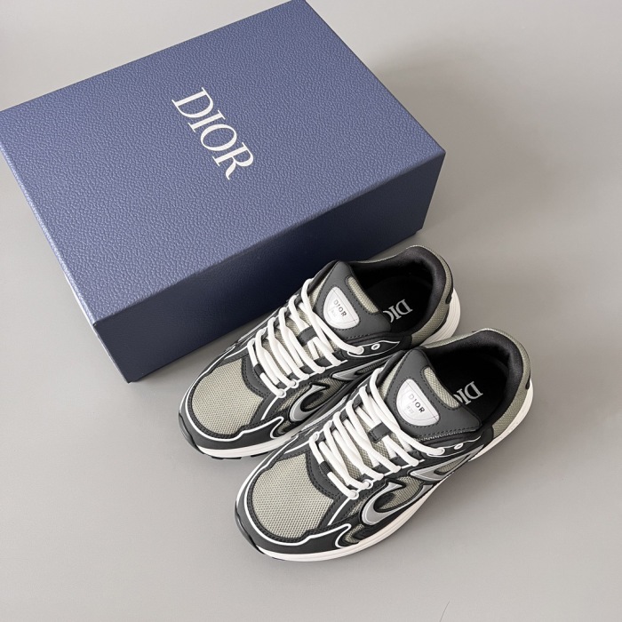 Men   Women  D*ior Top Sneaker