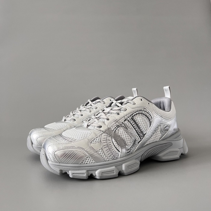 Men   Women  D*ior Top Sneaker