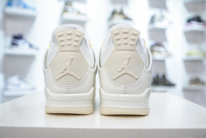Air Jordan 4  AJ4 sneaker