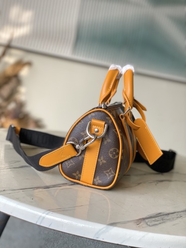 L*ouis V*uitton  Top Bag (annareps)