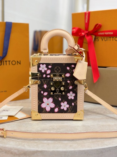 L*ouis V*uitton  Top Bag (annareps)