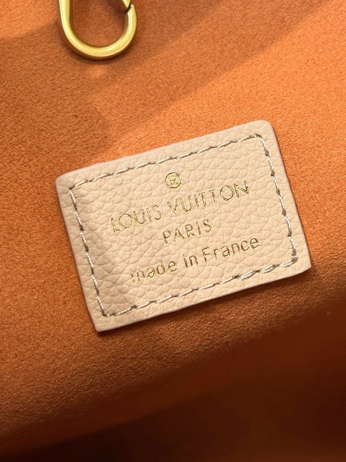 L*ouis V*uitton  Top Bag (annareps)
