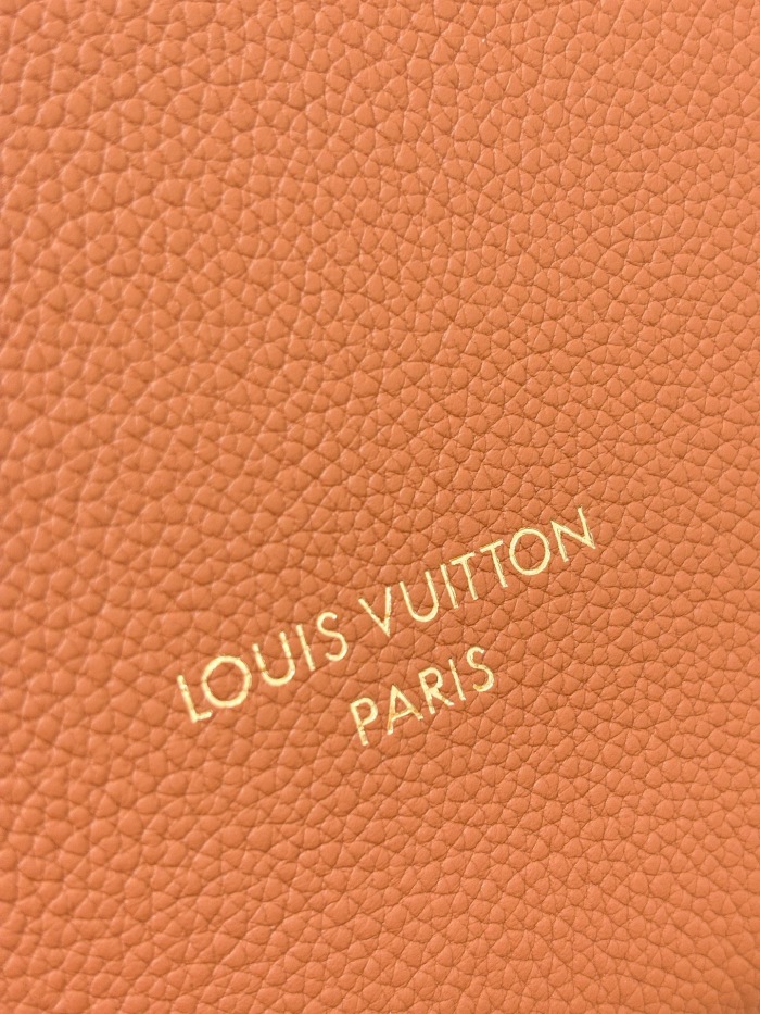 L*ouis V*uitton  Top Bag (annareps)