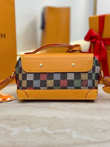 L*ouis V*uitton  Top Bag (annareps)