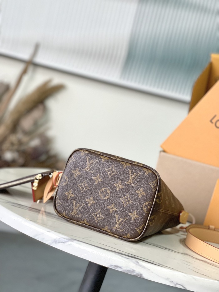 L*ouis V*uitton  Top Bag (annareps)