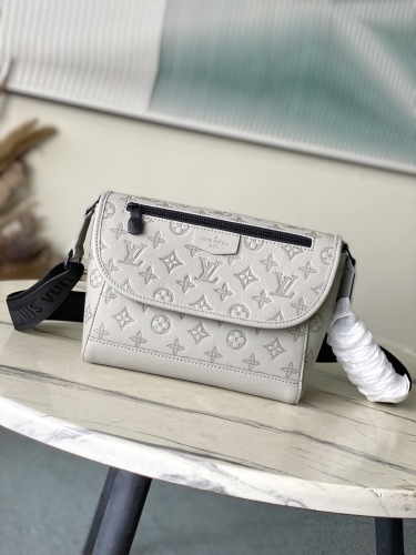 L*ouis V*uitton  Top Bag (annareps)