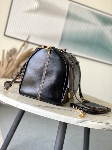 L*ouis V*uitton  Top Bag (annareps)