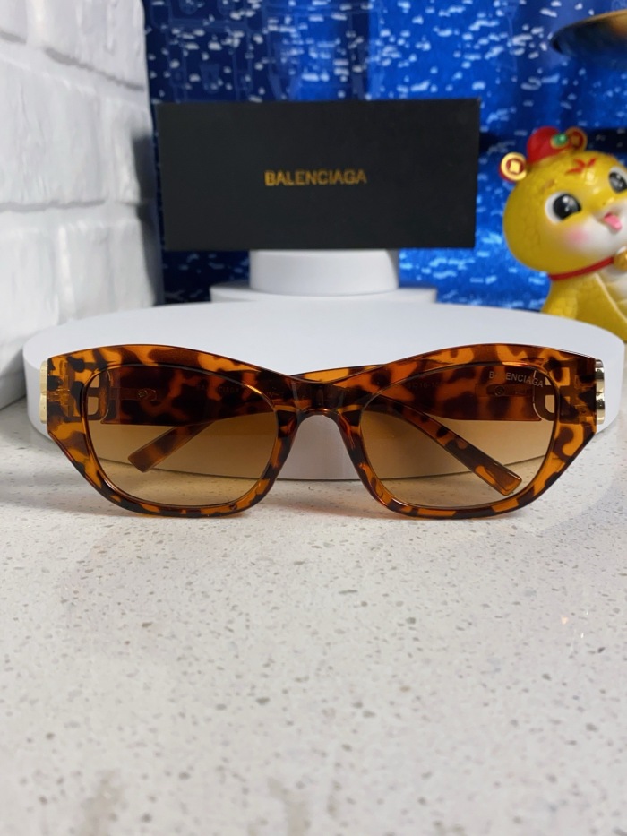 Top Quality B*alenciaga Glasses