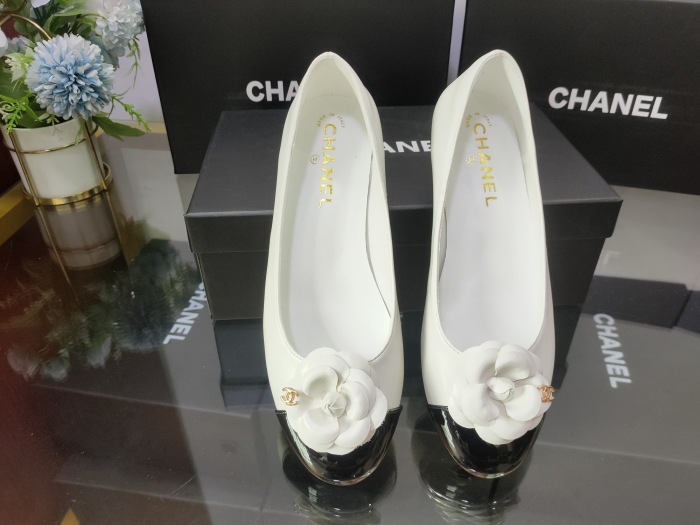 Women Top Quality C*hanel shoes