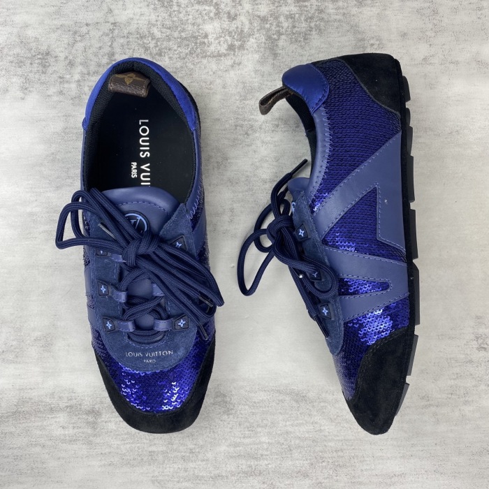 Men  Women  L*ouis V*uitton   Top Sneaker L*V Trainer