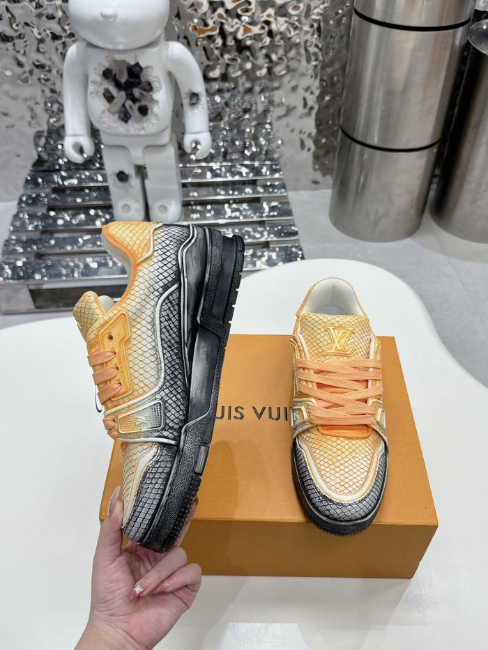 Men  Women  L*ouis V*uitton   Top Sneaker L*V Trainer size 35-46