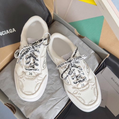 WOMEN SIZE 35-39 Men SIZE 39-45 B*alenciaga Sneaker  Top quality 1:1
