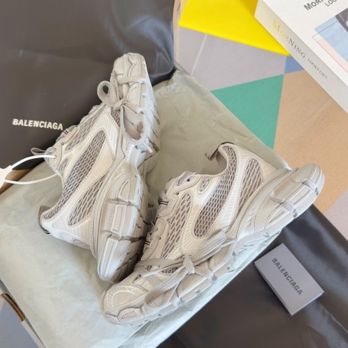 WOMEN SIZE 35-39 Men SIZE 39-45 B*alenciaga Sneaker  Top quality 1:1
