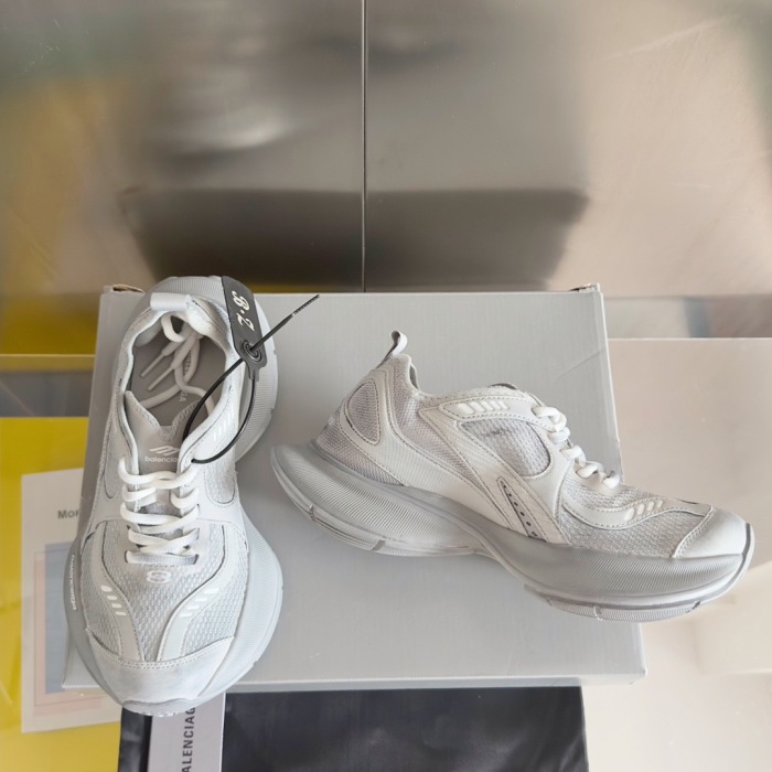 WOMEN SIZE 35-39 Men SIZE 39-45 B*alenciaga Sneaker  Top quality 1:1