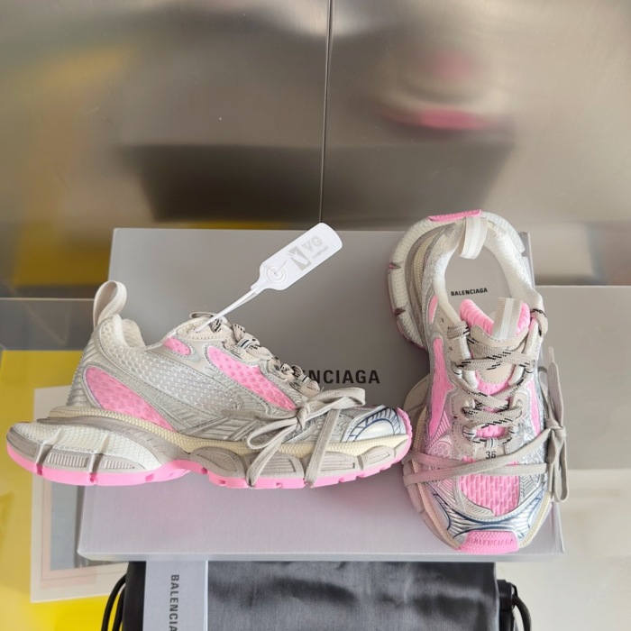 WOMEN SIZE 35-39 Men SIZE 39-45 B*alenciaga Sneaker  Top quality 1:1