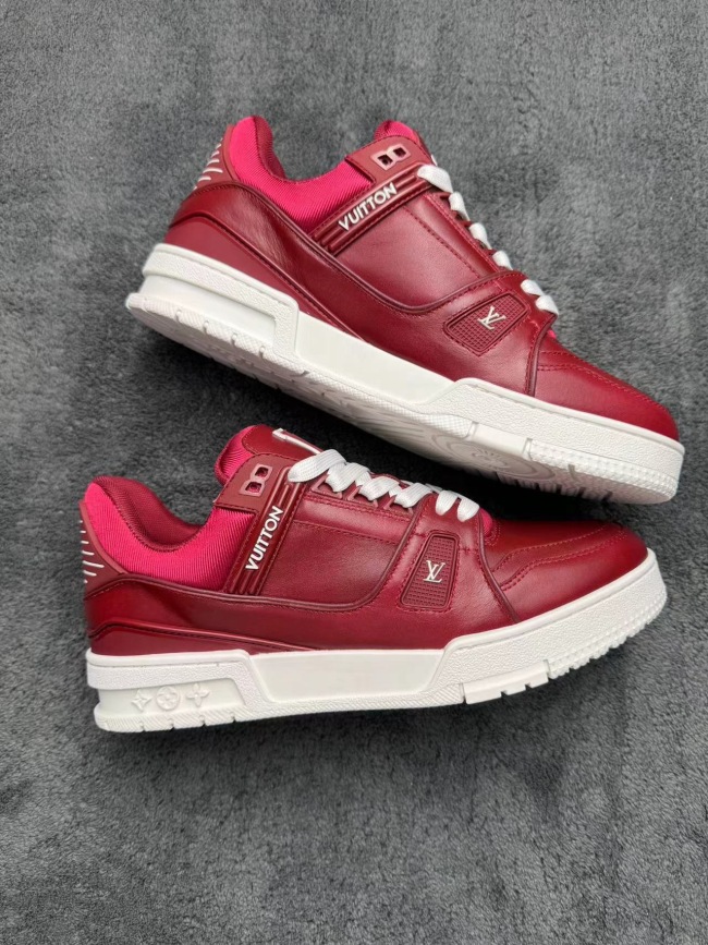 Men  Women  L*ouis V*uitton   Top Sneaker L*V Trainer