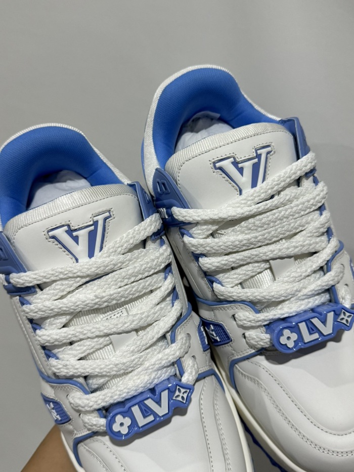 Men  Women  L*ouis V*uitton   Top Sneaker L*V Trainer