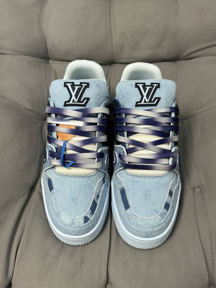 Men  Women  L*ouis V*uitton   Top Sneaker L*V Trainer