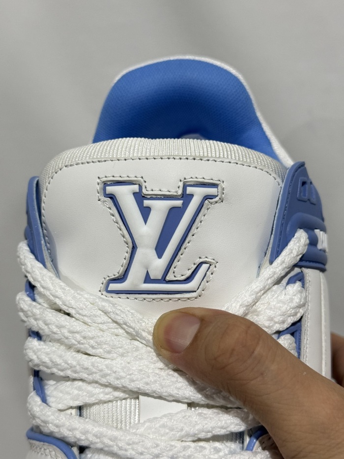 Men  Women  L*ouis V*uitton   Top Sneaker L*V Trainer