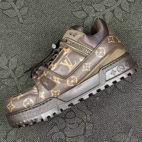 Men  Women  L*ouis V*uitton   Top Sneaker L*V Trainer