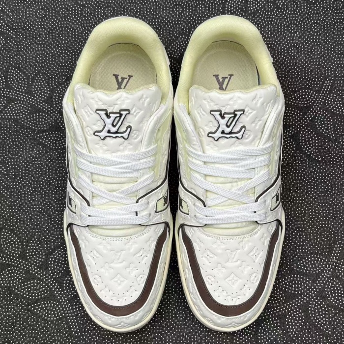 Men  Women  L*ouis V*uitton   Top Sneaker L*V Trainer