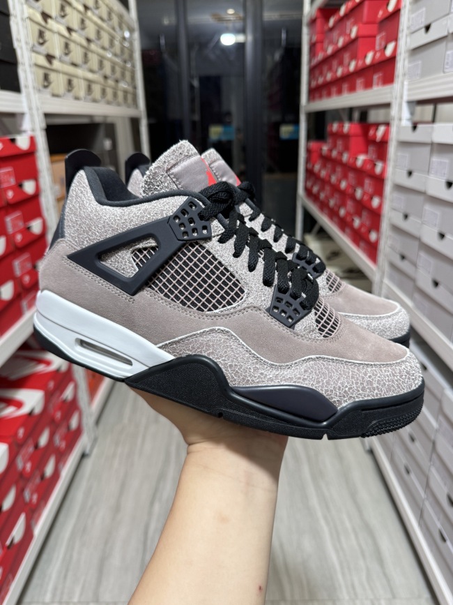 Great quality 1:1  Air Jordan 4 AJ4 sneakers