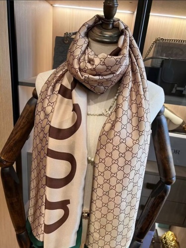 G*ucci Scarf