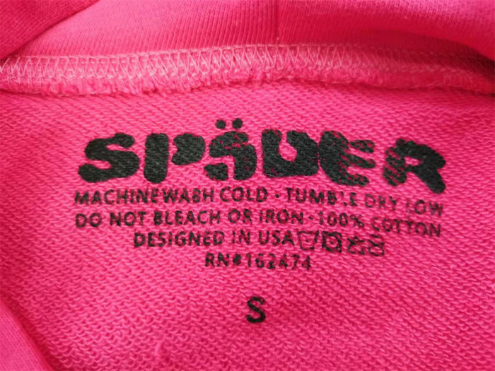 Young Thug-Sp5der Young Thug Sp5der-Pink hoodie with white dots and black letters
